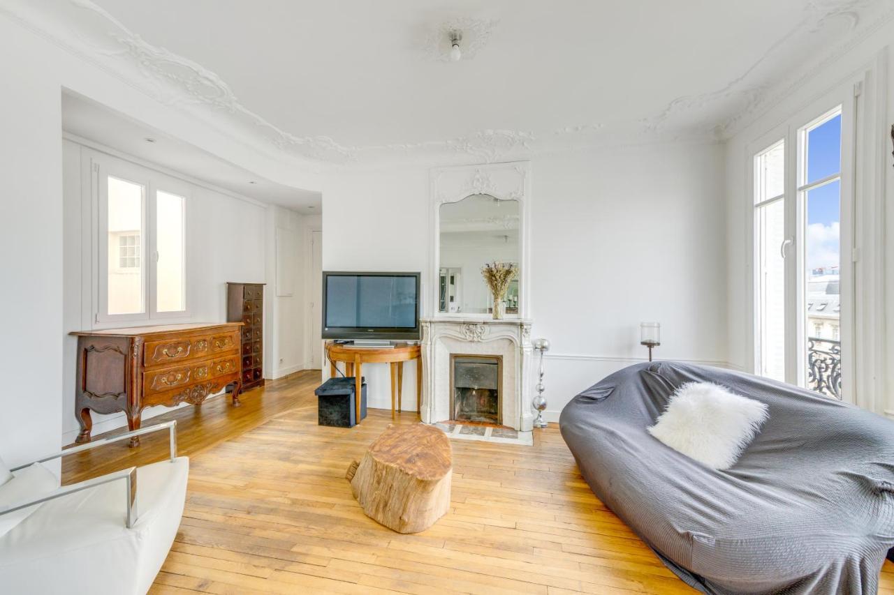 Appartamento Place De La Mairie Levallois-Perret Esterno foto